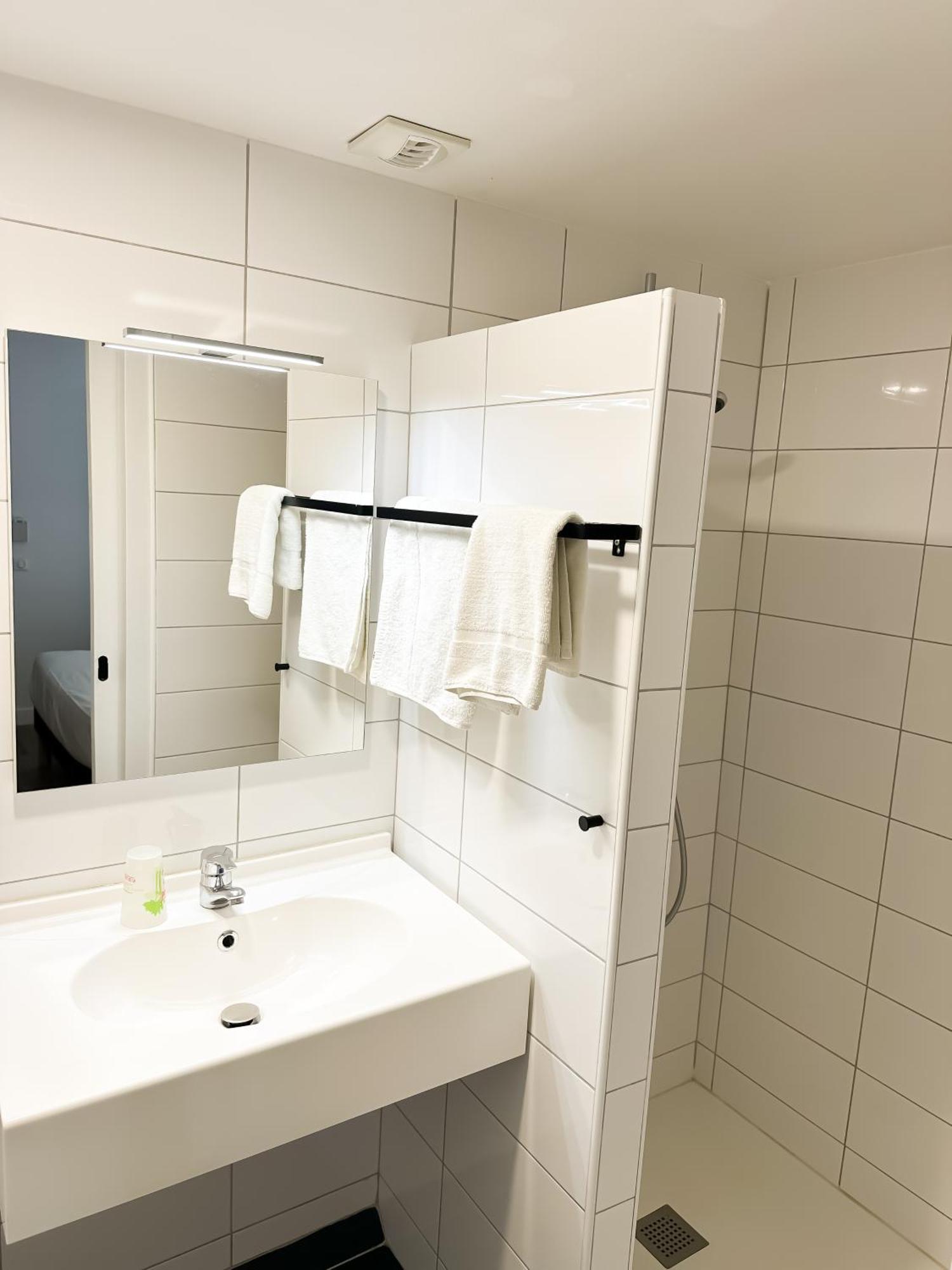 Sure Hotel By Best Western Mont-De-Marsan Saint-Pierre-du-Mont  Rum bild
